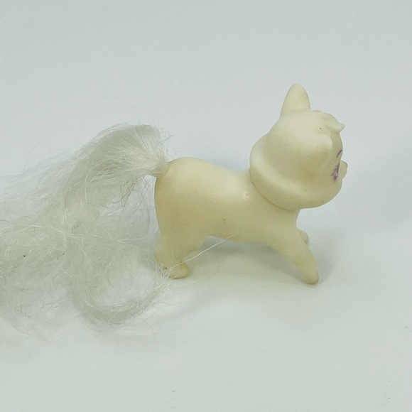 Vintage Barbie Pet Cat White Brushable Tail Figure Toy Replacement Accessory - Picture 4 of 7